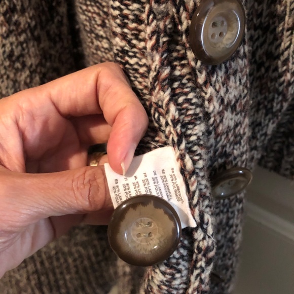 H&M THICK LONG BROWN WHITE BUTTON SWEATER - Picture 8 of 10